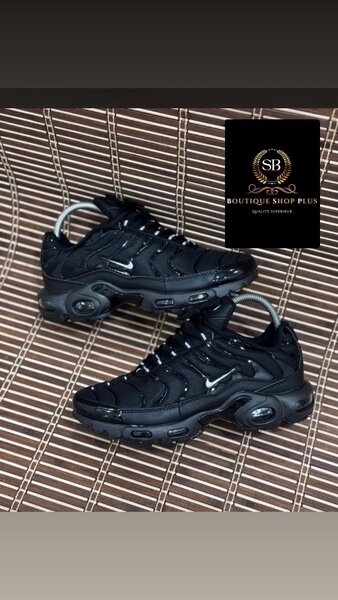 Basket nike TN