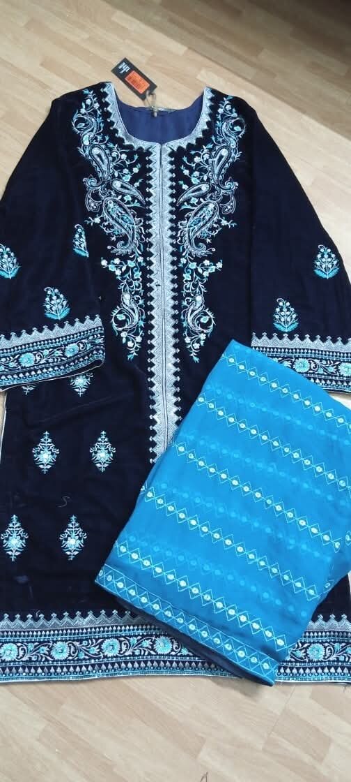 Ladies suit