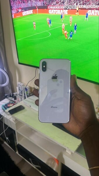 iPhone X Argent 64 Go