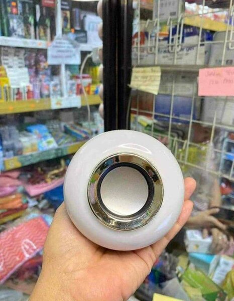 BrandGeneric Light TypeLED Special FeatureColour Changing Wa