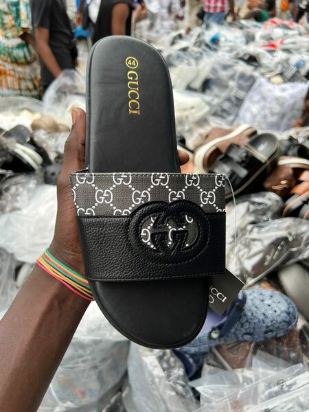 Sandales Gucci noires homme