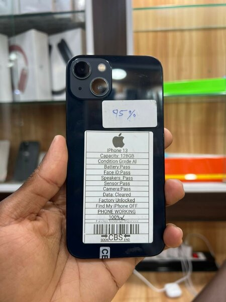 iPhone 13 simple
