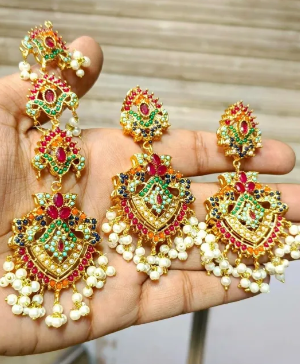 Stylish Traditional Formal Earring with Bindiya