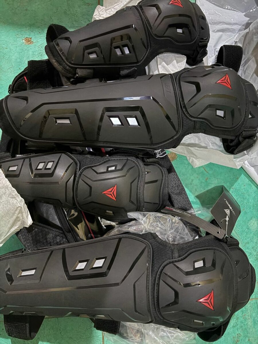 Protège-genoux et coudes MotoWolf