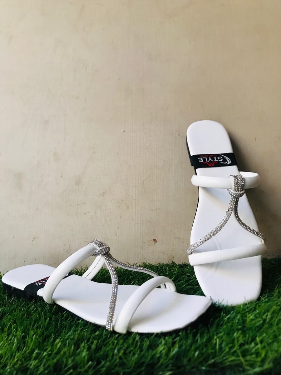 Ladies fancy chapal