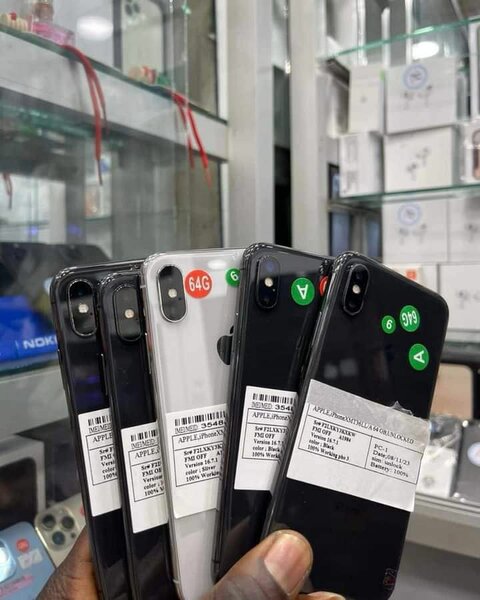 iPhone X Reconditionné 64GB