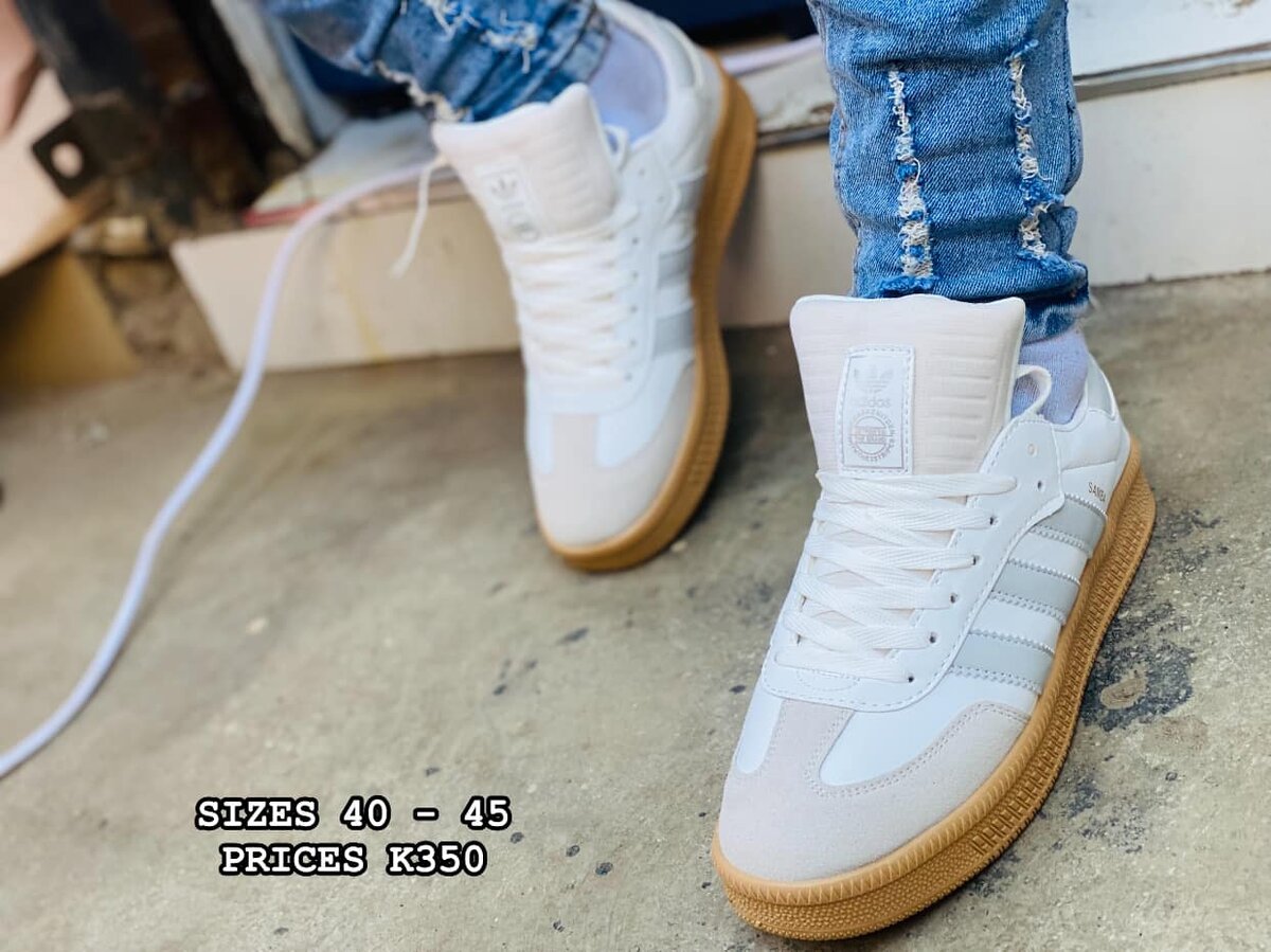 belles baskets pour hommes