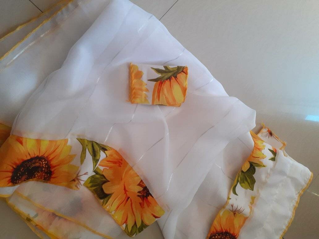 BEAUTIFUL KITCHEN CURTAINS 