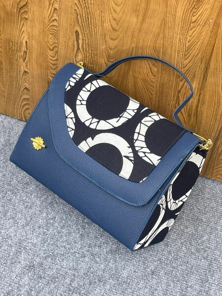 Sac à main imprimé élégant