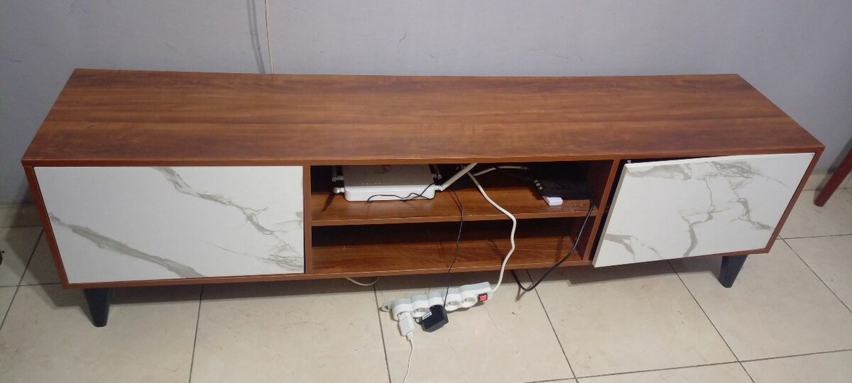 Meuble TV en bois moderne