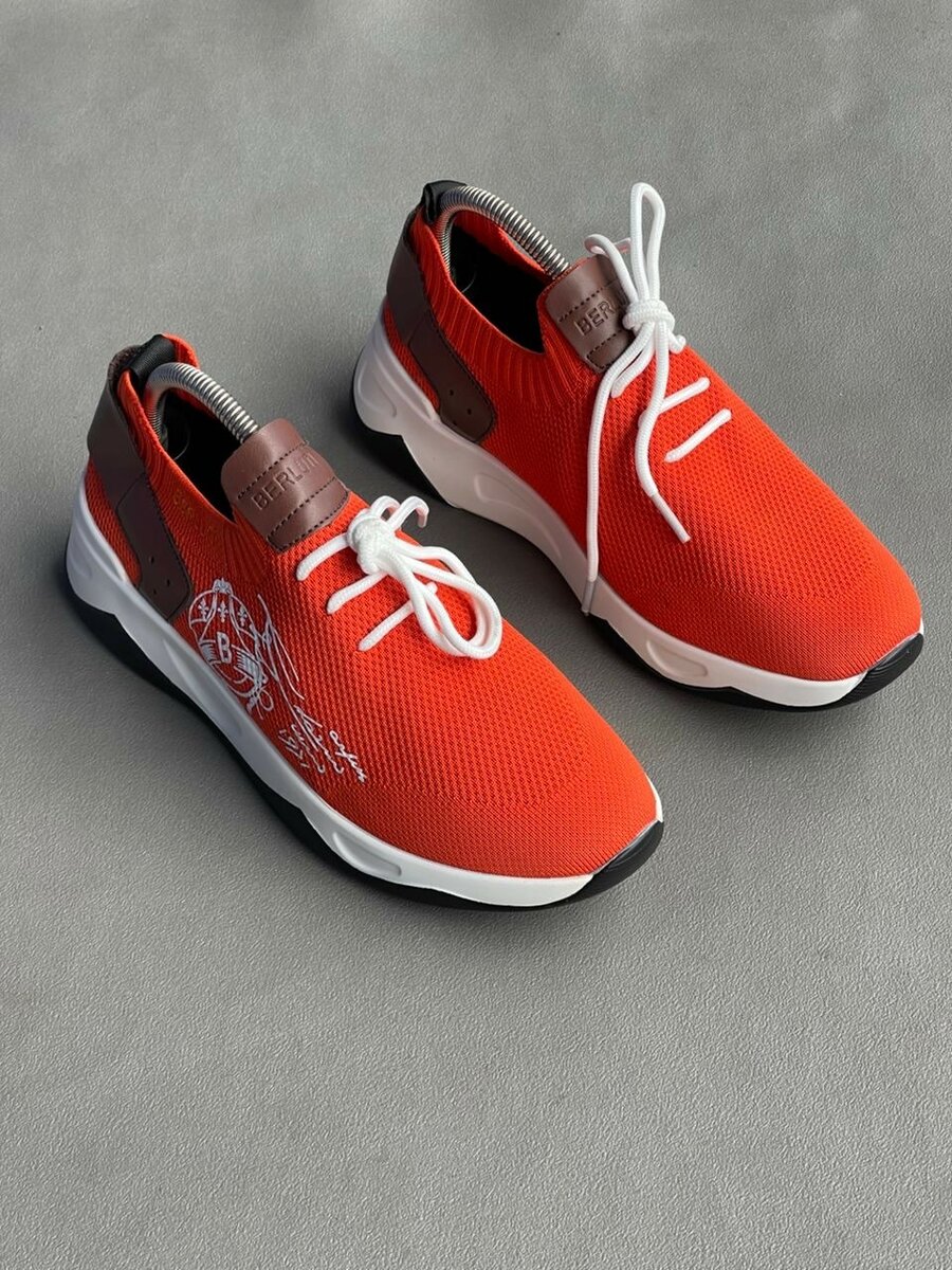 Chaussures de qualité avec carton