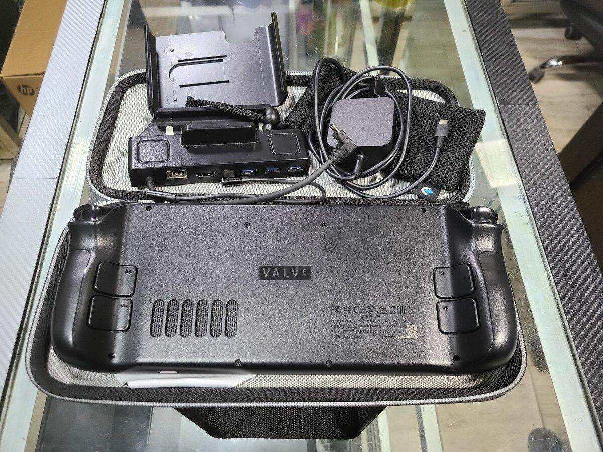 Valve Steam Deck OLED