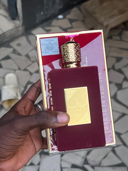 Parfum Ameerat Al Arab 100ml