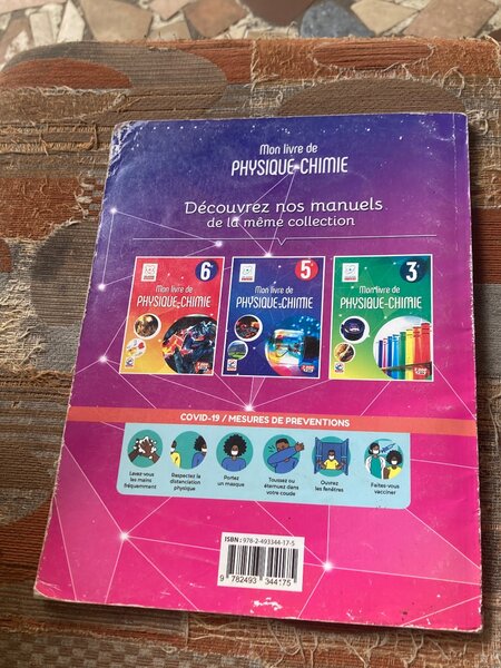 Livre Physique-Chimie 4e