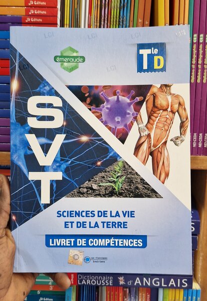 Livre SVT Émeraude Compétences