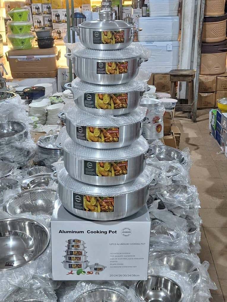 Batterie de Cuisine en Aluminium