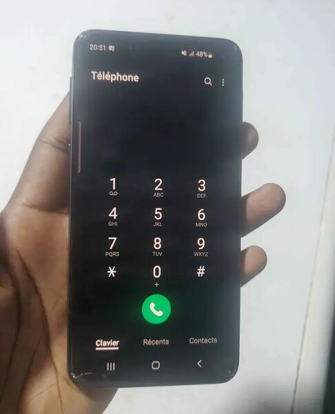 Samsung Galaxy S10e bleu