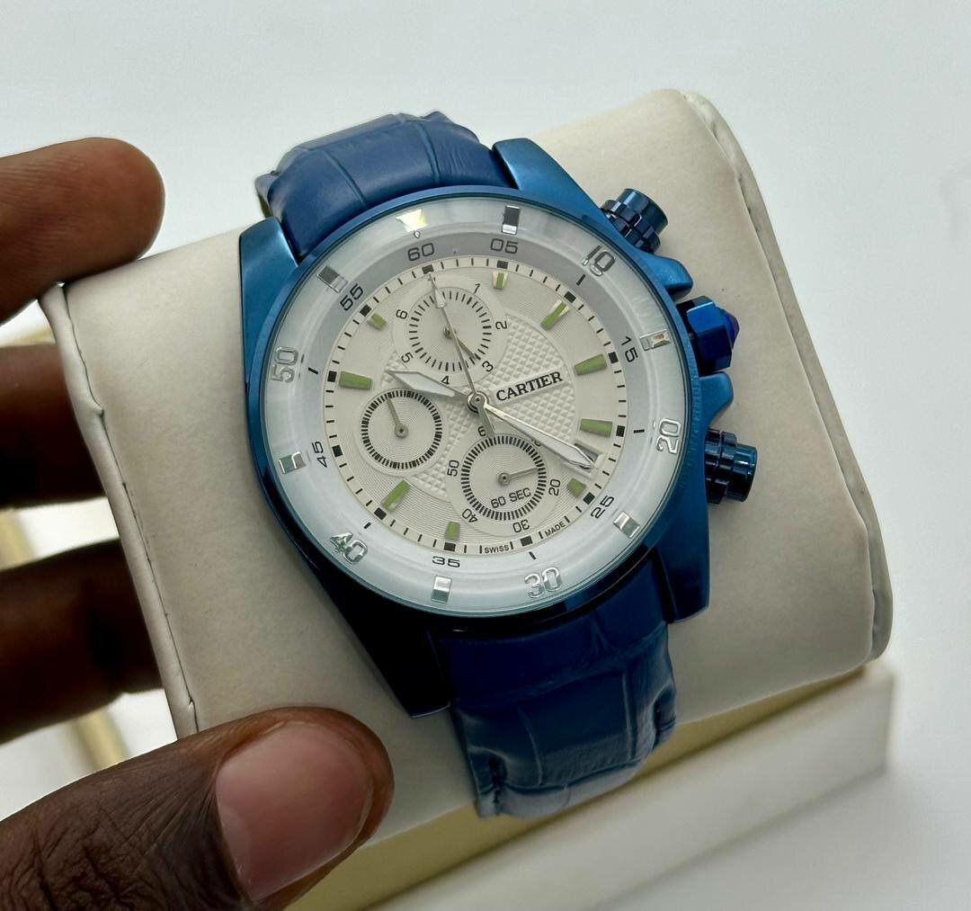 MONTRE LUXE HOMME CARTIER