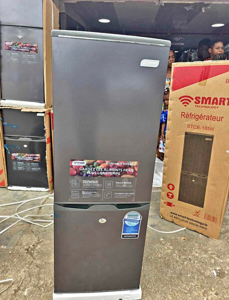 Réfrigérateur combiné moderne