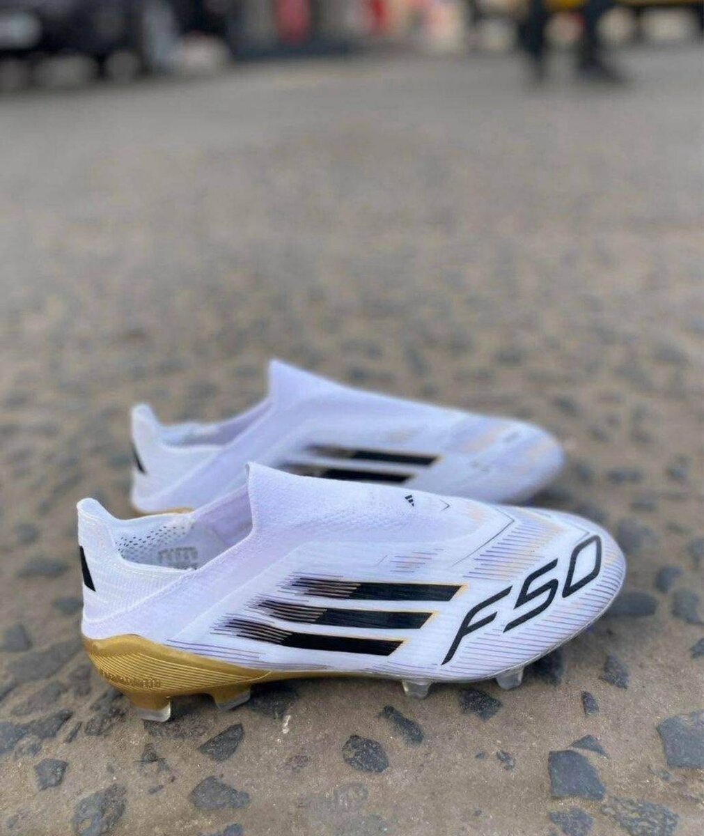 Chaussures de Football F50