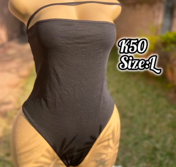 Body top for women size M in black 