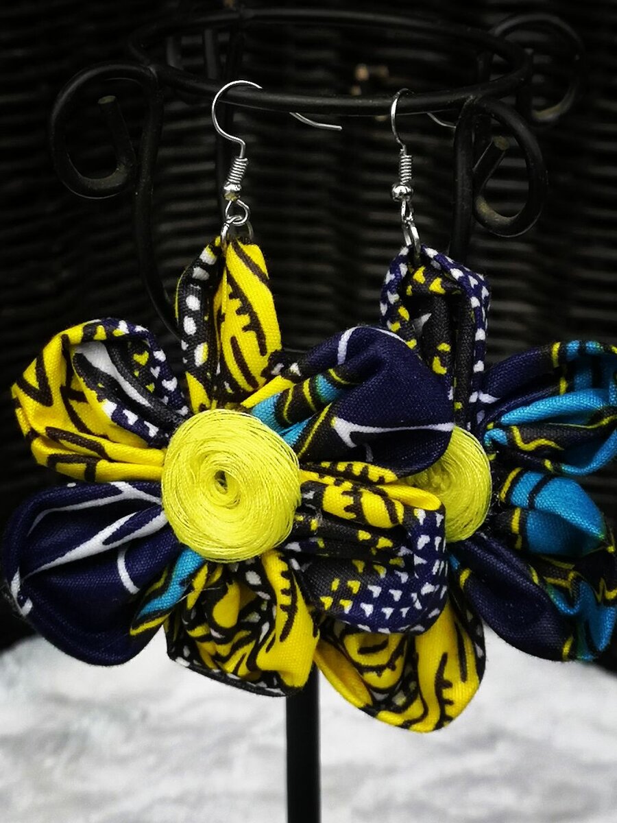 Rosly fabric earrings