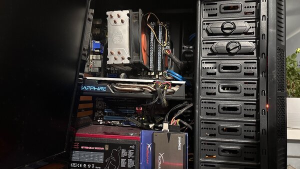 Срочно продаю игровой компьютер   Полный комплект