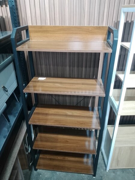 Étagère en bois moderne