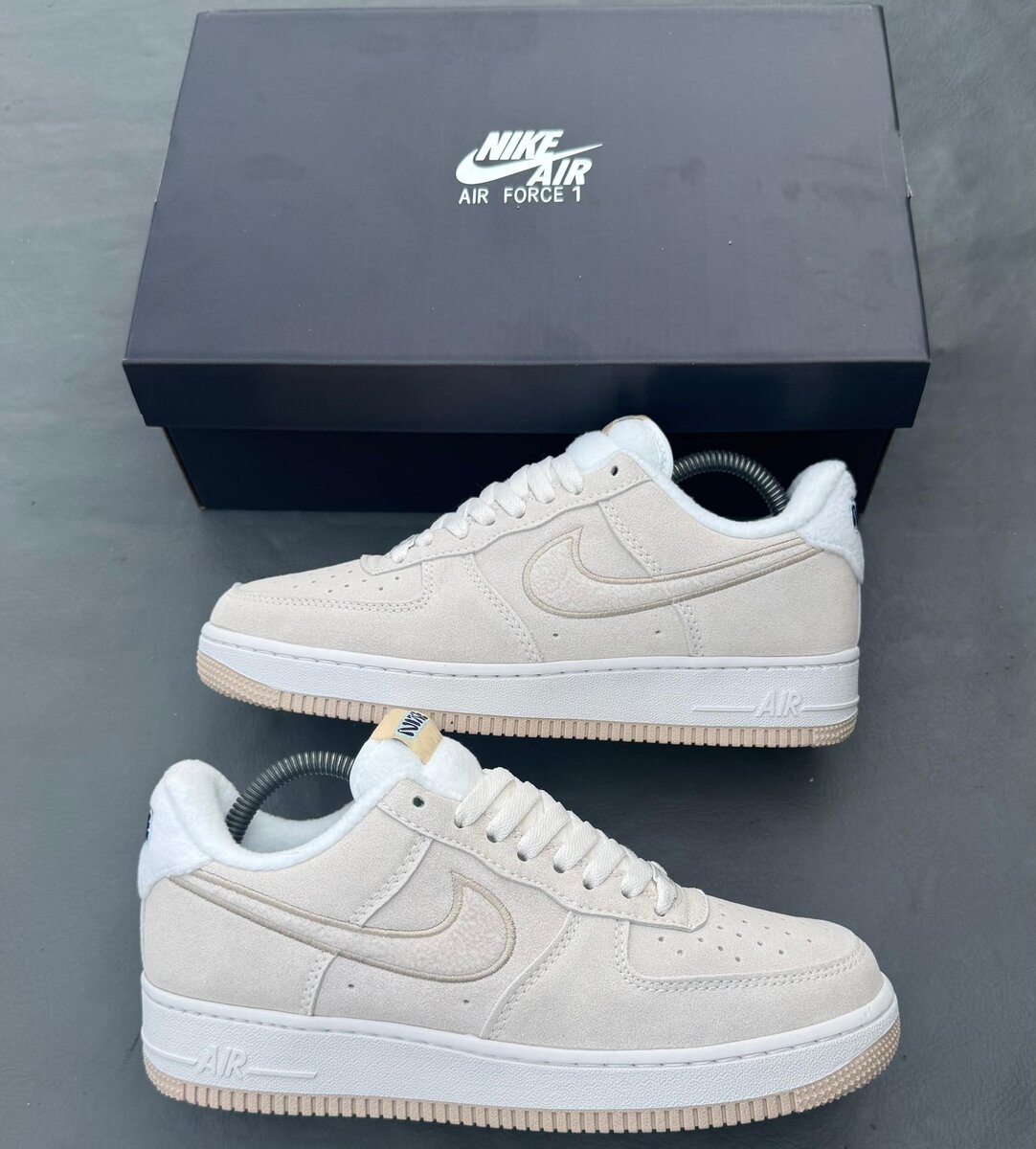 Nike Air Force 1 Gris & Blanc