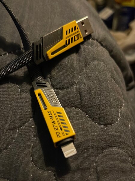 Universal 4in1 charging cable