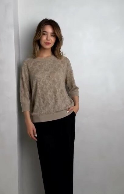 Красивая женская кофта