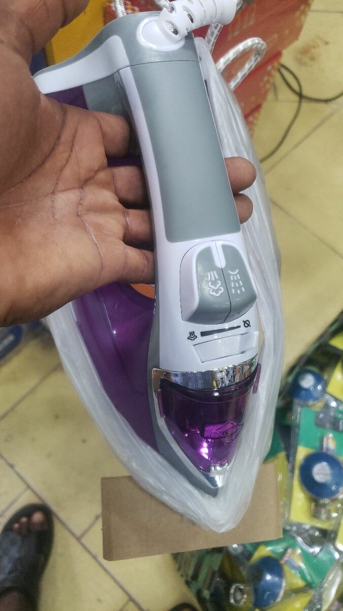 Startech Steam Iron 1300W