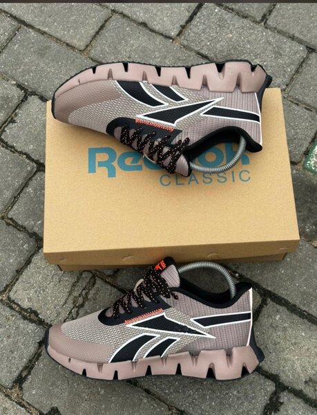 REEBOK CLASSIC