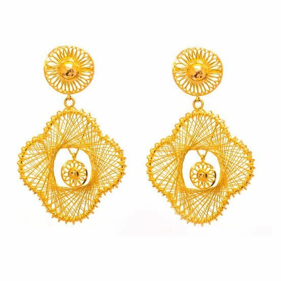 Artificial earrings