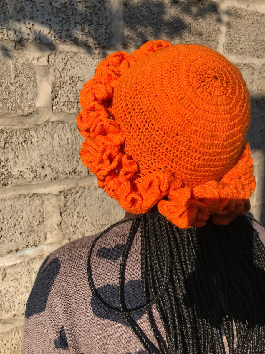 Crotchet ruffles hats