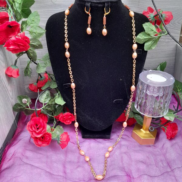 Collier et Boucles d'Oreilles en Perles