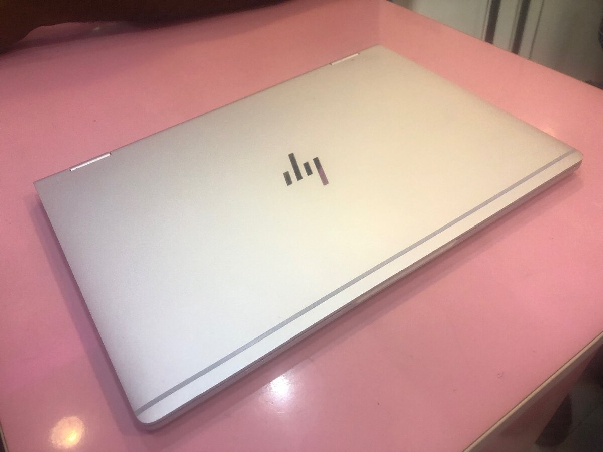 HPElitebookx3601030 G2/16gb/ram/256ssd/i5