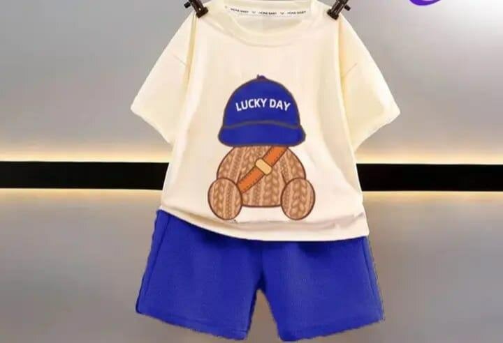 Ensemble t-shirt et short pour enfants