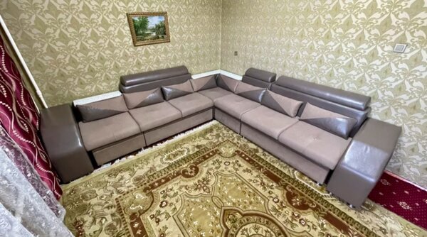 Продаю диван отличном состоянии общий размер 6.50