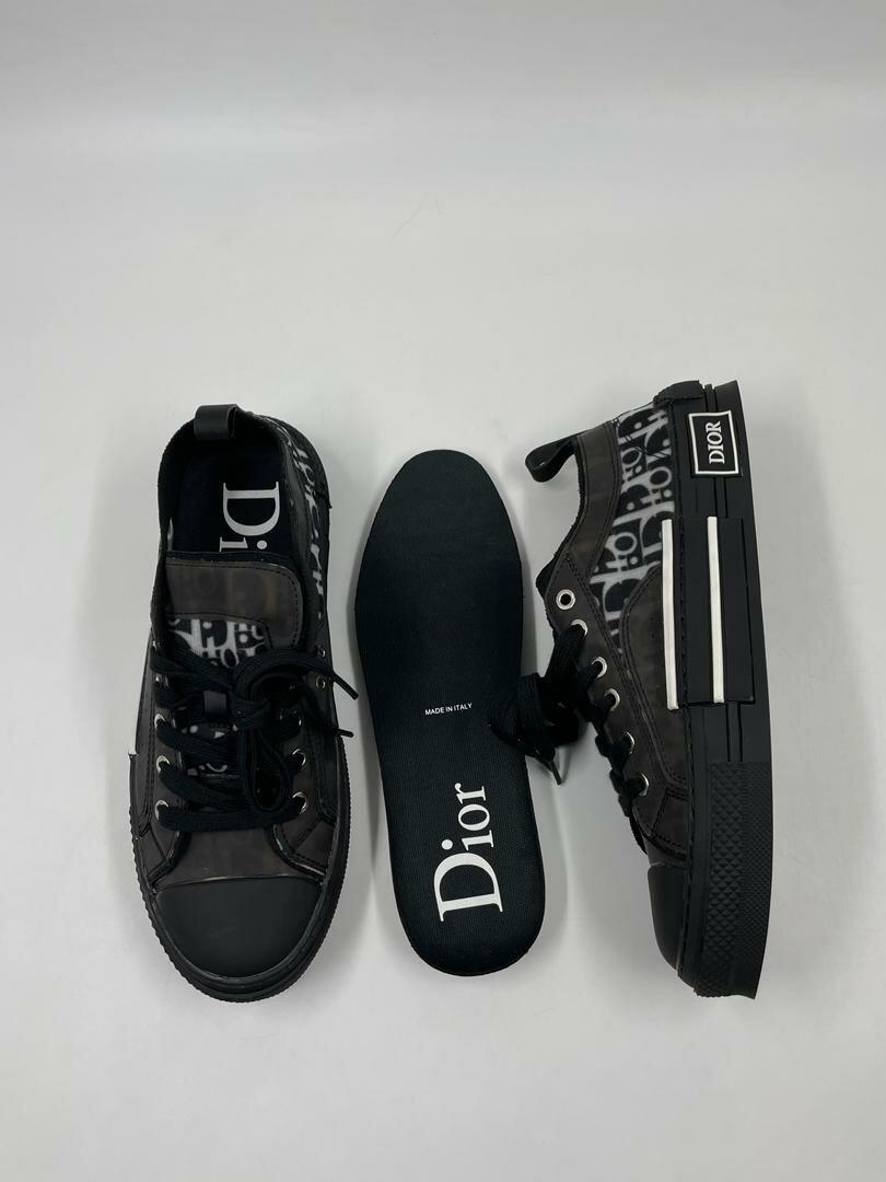 Dior Converse