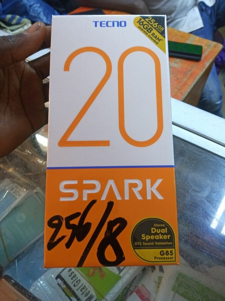 Tecno Spark 20 Smartphone