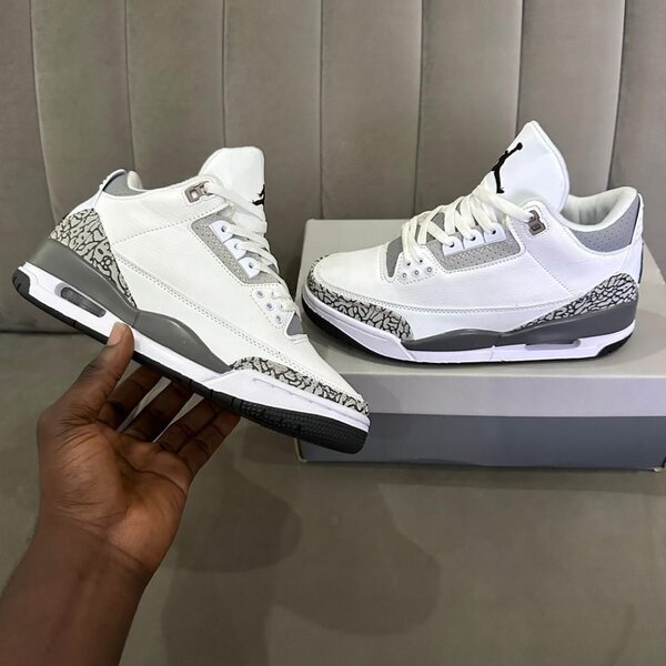 Airforce 1 , Jordan 1 and Jordan 4 sneakers