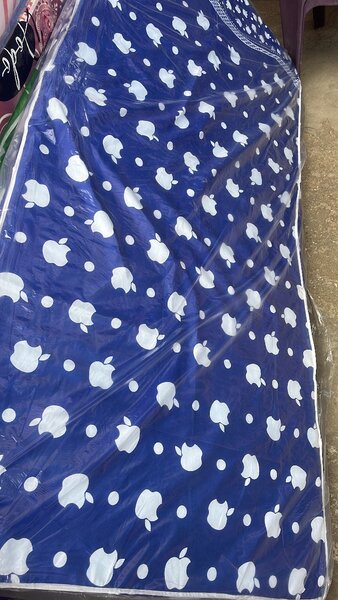 Couverture polaire bleue imprimée