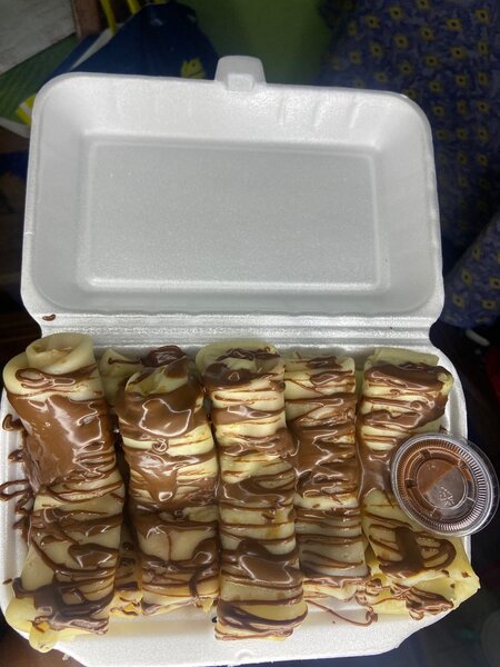 Crêpes roulées au chocolat