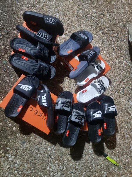 Tongs Nike Confort Homme