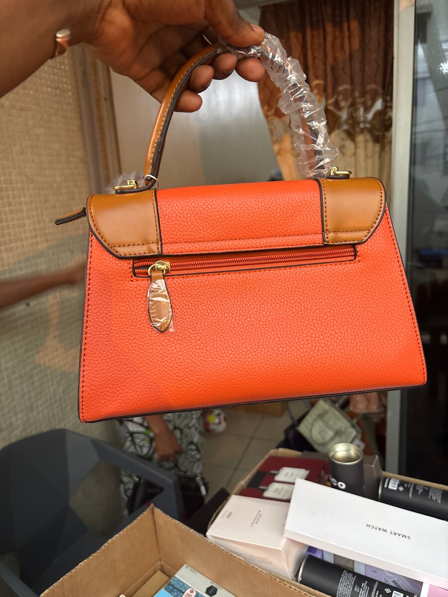 Sac à main en cuir orange