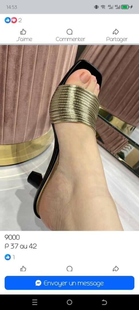 Sandales à talon doré élégant