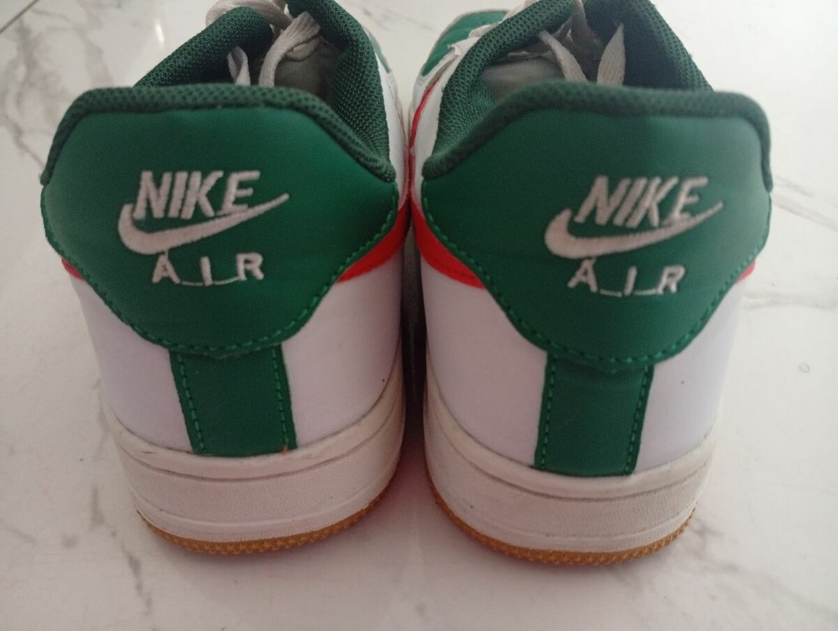 Nike Air Sneakers Colorés