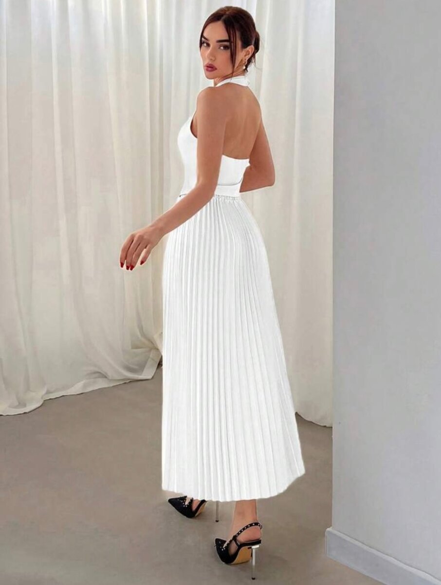 Halter Neck Single Breasted Vest And Pleated Skirt Two Piece