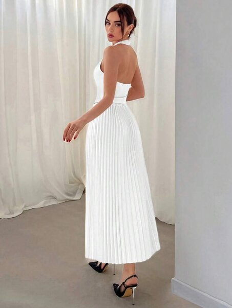 Halter Neck Single Breasted Vest And Pleated Skirt Two Piece